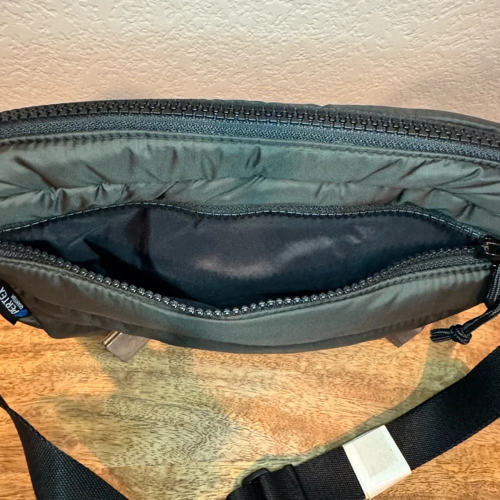 SOLD - Picture 3 of 4